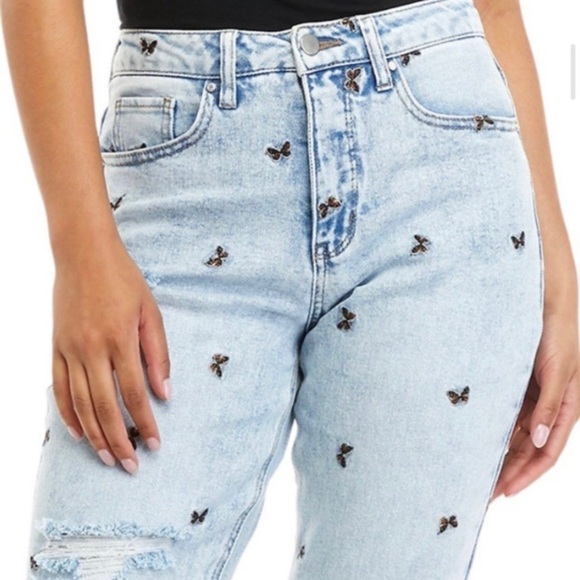 MATERIAL Girl Butterfly Embroidered Distressed Jeans size 5 - Picture 2 of 11